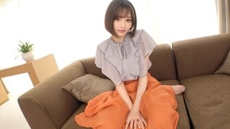 SIRO4925 超爱幻想和爱看小说的文青少女被操变得娇嗲小母狗一般